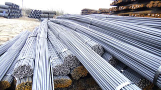 Thép xuống giá, nhà đầu tư cổ phiếu bán tháo