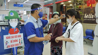 Đừng để tâm lý buông xuôi thổi bùng dịch bệnh