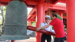 Tiếng chuông chùa thiêng liêng trên quần đảo Trường Sa