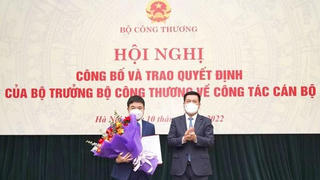 Trao quyết định bổ nhiệm Phó Tổng Biên tập Báo Công Thương