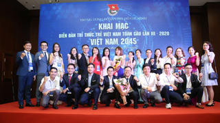 Luôn có hai tiếng “Việt Nam” ở trong tim