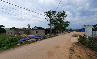 Làm nhà chờ đền bù trên dự án cao tốc: Chuyên gia pháp lý cảnh báo người dân “tiền mất, tật mang”