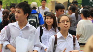 “Bệnh thành tích” và thông tin vận động học sinh học kém không thi lớp 10