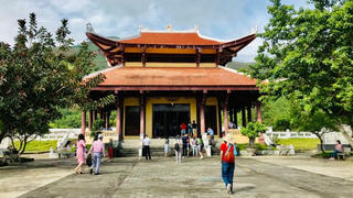 Thăm Chư Tan Kra, tri ân “Trung đội mũ sắt” ngoan cường