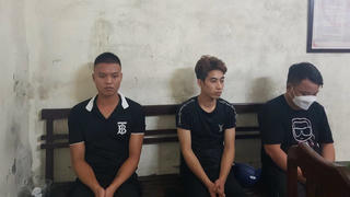  Xử lý nhiều đối tượng lợi dụng cổ vũ bóng đá để càn quấy trên phố