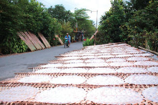 Giữ gìn thương hiệu bánh tráng Cù lao Mây