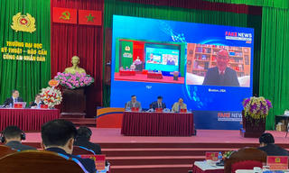 Hoàn thiện khung khổ pháp lý để xử lý tin giả