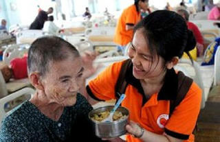 Hoàn thiện hành lang pháp lý để nghề công tác xã hội trở nên chuyên nghiệp