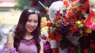 Nữ phóng viên viết tiểu thuyết lần đầu chia sẻ về đứa con tinh thần “Ai lấy cave”