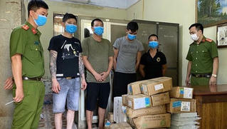  Khởi tố các đối tượng phá kẹp chì container để trộm cắp linh kiện điện tử