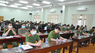 Tập huấn sử dụng phần mềm quản lý khai thác dữ liệu điện tử tàng thư Căn cước công dân