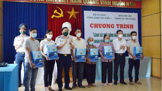 Đưa chương trình “Cảnh sát biển đồng hành với ngư dân” đến Hải Phòng