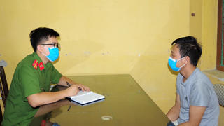 Bắt giữ thủ kho Công ty cổ phần Tập đoàn Hoa Sen - chi nhánh tỉnh Hải Dương