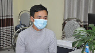 Bực tức vì nước thải trước cổng nhà, người đàn ông đâm chết hàng xóm