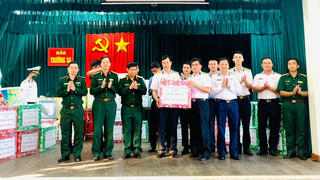 BTL Cảnh sát biển tham gia đoàn công tác Tổng cục Chính trị thăm, kiểm tra tại huyện đảo Trường Sa và nhà giàn DK1