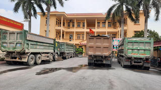 Phạt đoàn xe quá khổ, quá tải hơn 100 triệu đồng