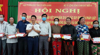 Cảnh sát biển tích cực tuyên truyền về chống khai thác IUU