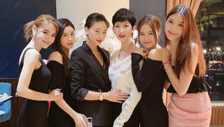 Tin “hot” giải trí ngày 13/8