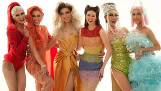 Tin 'hot' giải trí sáng 23/9: Khánh Vân tung bộ ảnh gây sốt ủng hộ cộng đồng LGBT