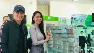 Sự thực vụ thôn Ngoạ Cương thu lại tiền Thủy Tiên hỗ trợ người dân, Lệ Quyên đi cổ vũ 'người tình tin đồn' 