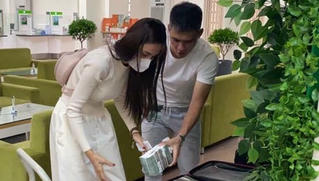 Thủy Tiên rút tiền đi hỗ trợ miền Trung lần 3, Lâm Vỹ Dạ bị antifan kêu gọi 'tẩy chay' khỏi giải Mai Vàng 