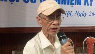 Nhà thơ Hoàng Nhuận Cầm qua đời, dàn sao Việt ngỡ ngàng tiếc thương