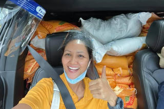 H'Hen Niê hỗ trợ học phí cho các em học sinh có ba mẹ ra đi vì dịch; diễn viên miền Nam duy nhất lọt top 5 Diễn viên nữ ấn tượng VTV