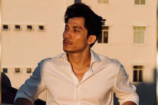 Sao Việt duy nhất đến tận nhà làm lễ cho Phi Nhung; Liên Bỉnh Phát lọt top 100 Gương mặt tạp chí đẹp nhất Châu Á