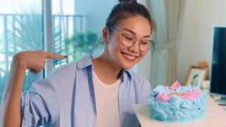 Căn hộ tự thiết kế với nội thất tối giản trắng xám của siêu mẫu Thanh Hằng