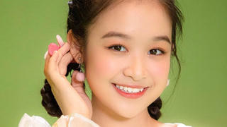 Hoa khôi nhí Tây Đô khoe nhan sắc xinh đẹp ở tuổi 13