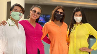 Kết thúc chặng đường tại Miss Universe 2021, Kim Duyên tặng áo bà ba cho các đại diện sắc đẹp