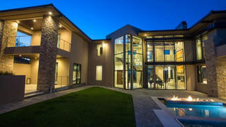 Cận cảnh cơ ngơi 4.000m2 của Đan Trường ở đất Mỹ