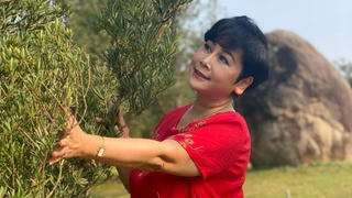 Cuộc sống hiện tại của NSND Minh Hằng sau khi chồng và bố ruột đồng loạt ra đi