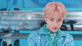 Nhóm nhạc K-pop có thành viên người Việt Nam chính thức ra mắt