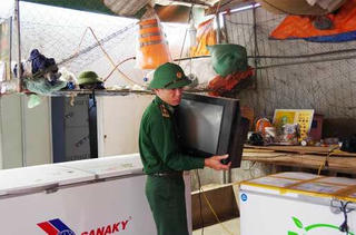 Hà Tĩnh khẩn trương sơ tán dân trước lúc bão Vamco đổ bộ vào đất liền