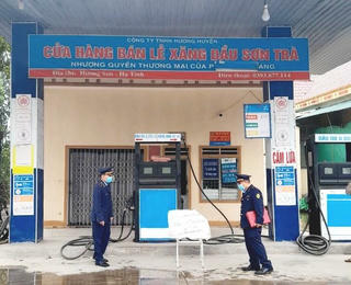 Xử phạt 2 cửa hàng xăng dầu ở Hà Tĩnh ngừng bán sai quy định 