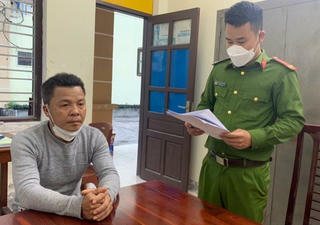 Bắt đối tượng cướp giật túi của 2 mẹ con vừa đi rút tiền