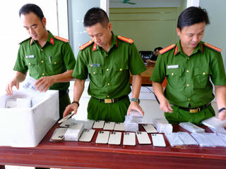 Thu giữ hơn 6.000 điện thoại di động giả thương hiệu nổi tiếng