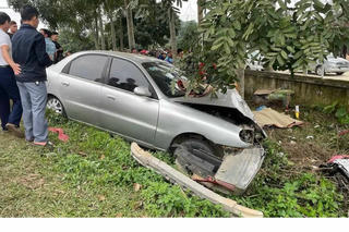 Ô tô va chạm xe máy, 2 bà cháu tử vong