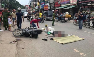 Va chạm xe tải trong lúc chở khách, một tài xế Grabbike tử vong