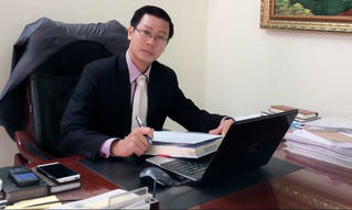 Vụ trẻ 4 tháng tuổi bị vứt trong thùng rác: Làng trẻ SOS hành động hợp lý, nhưng có... hợp tình?