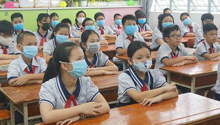 Giáo viên không được ép buộc học sinh học thêm để thu tiền