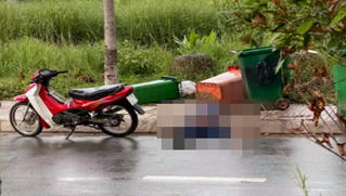 Phát hiện người đàn ông gục chết bên vệ đường