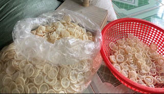 Thu khoảng 320.000 bao cao su đã qua sử dụng được tái chế