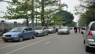 Dự kiến phí đường bộ xe ô tô cá nhân là 130 nghìn đồng/tháng 