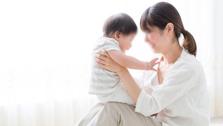 Thưởng tiền cho phụ nữ sinh đủ hai con trước 35 tuổi ở 21 tỉnh