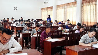 Hà Nội tạm dừng tổ chức tuyển dụng công chức, viên chức để phòng dịch Covid-19