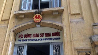 Tiếp tục điều chỉnh lịch xét công nhận chức danh giáo sư, phó giáo sư