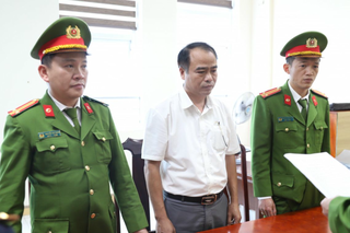 Khởi tố nguyên Giám đốc Công ty chế biến Muối và Nông Sản Miền Trung