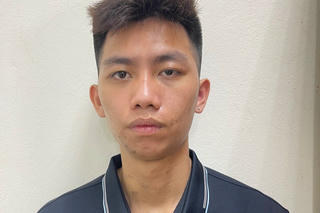 Thông tin mới nhất liên quan đến tài xế hất văng cảnh sát lên nắp capo xe ô tô 